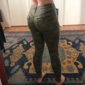 Mossimo: High Rise Jegging in Camo - 2/26